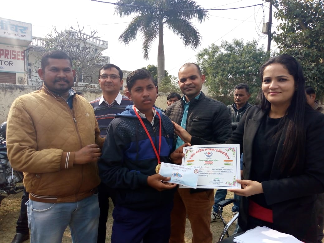राजकीय प्राथमिक विद्यालय शफीपुर में  ब्लॉक स्तरीय स्वच्छता महोत्सव कार्यक्रम का आयोजन किया गया।