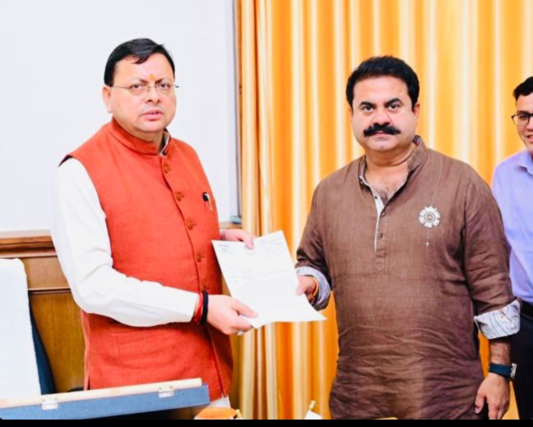 विधायक उमेश कुमार के ने मुख्यमंत्री पुष्कर सिंह धामी को दो एहम प्रस्ताव सौंपे…..