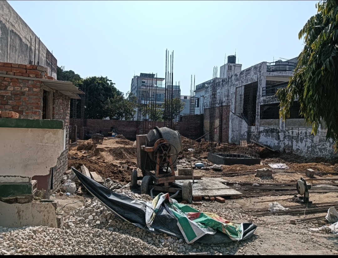 सिविल लाइन रुड़की में नजूल भूमि पर बिना मानचित्र पास कराए निर्माण, HRDA ने रुकवाया कार्य – कहां अवैध निर्माण पर करेंगे कार्रवाई